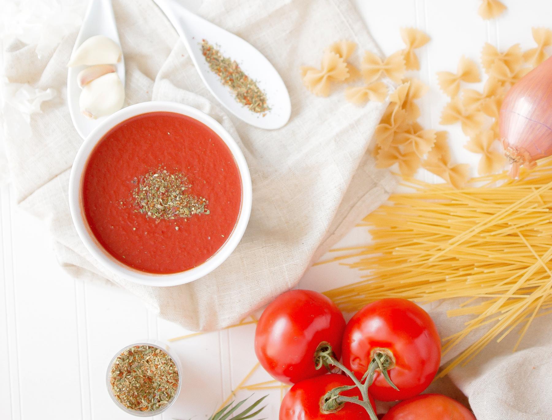 Sauce tomate à l'occasion de la journée mondiale des pâtes