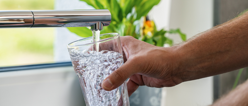 Servez vous de l'eau filtrée directement au robinet